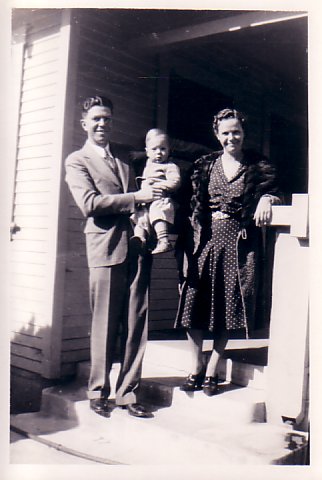 family_pic_1.jpg